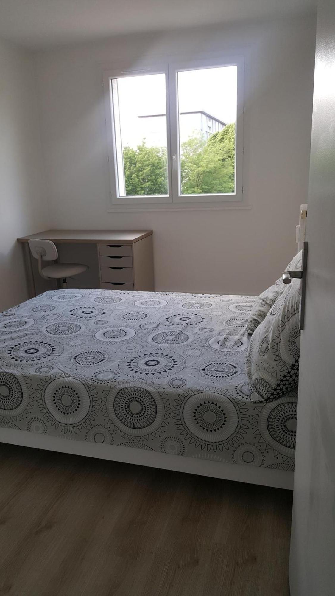 T4 Pour 6p - Balcon - Parking Gratuit - Fibre * Chambéry