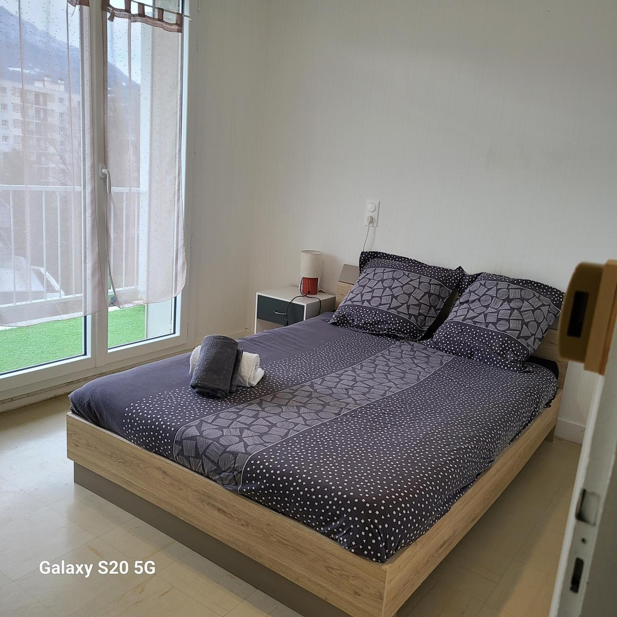T4 Pour 6p - Balcon - Parking Gratuit - Fibre