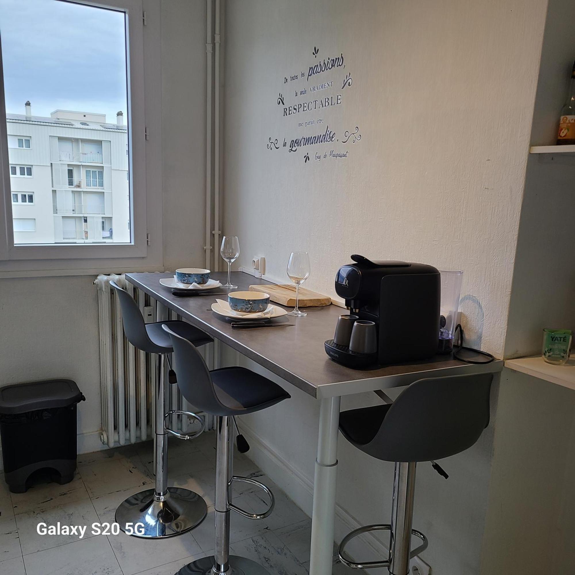 Appartement T4 Pour 6p - Balcon - Parking Gratuit - Fibre