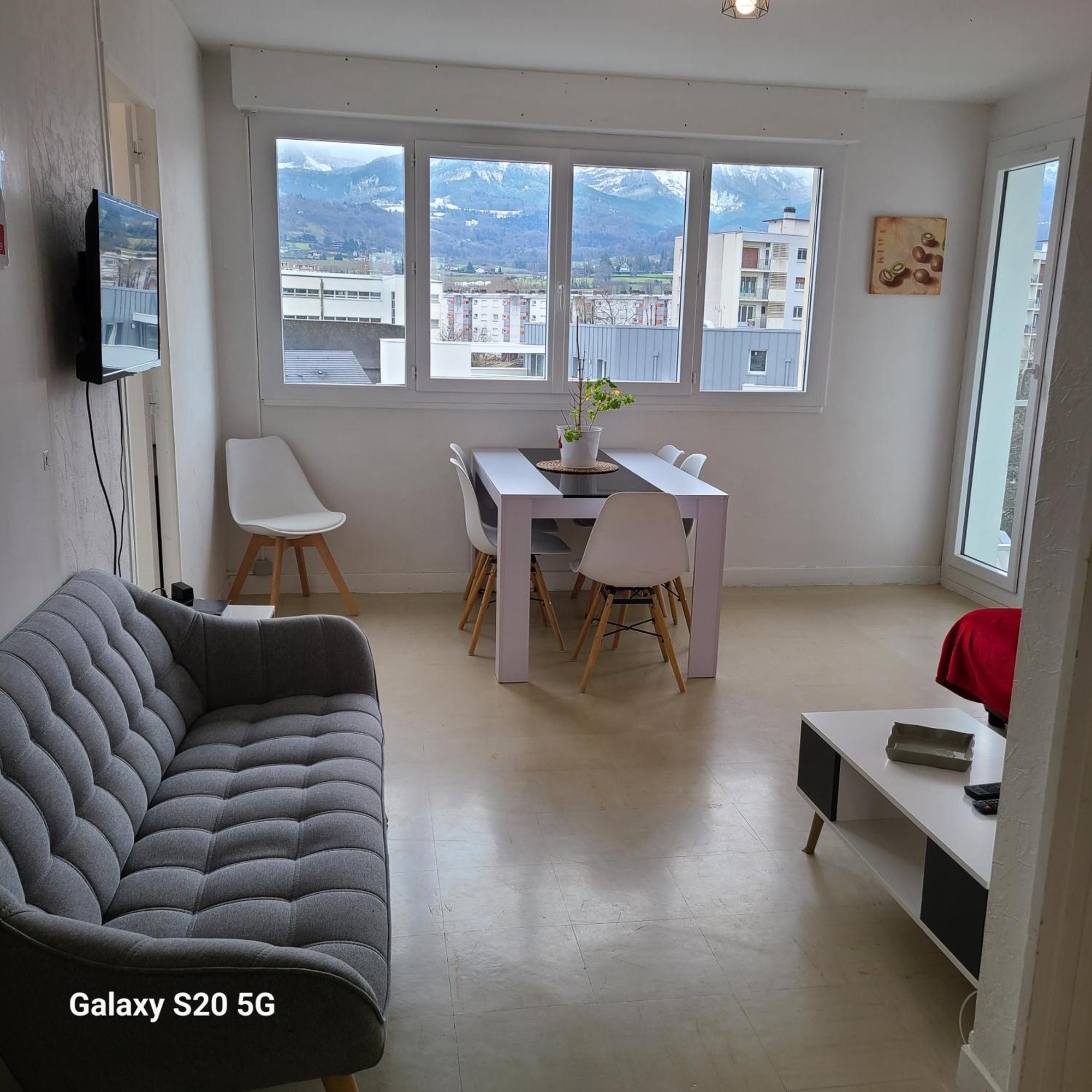 T4 Pour 6p - Balcon - Parking Gratuit - Fibre